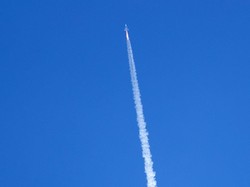 Virgin Galactic Berhasil Bawa Turis Pertama ke Luar Angkasa!