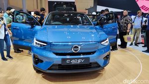 Fokus ke Elektrifikasi, Volvo Kenalkan C40 Pure Electric
