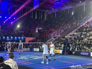 BNI Media Clash 3.0: Pasangan Arya/Cinta Laura Kalahkan Rangga/Caitlin BNI Media Clash 3.0: Pasangan Arya/Cinta Laura Kalahkan Rangga/Caitlin