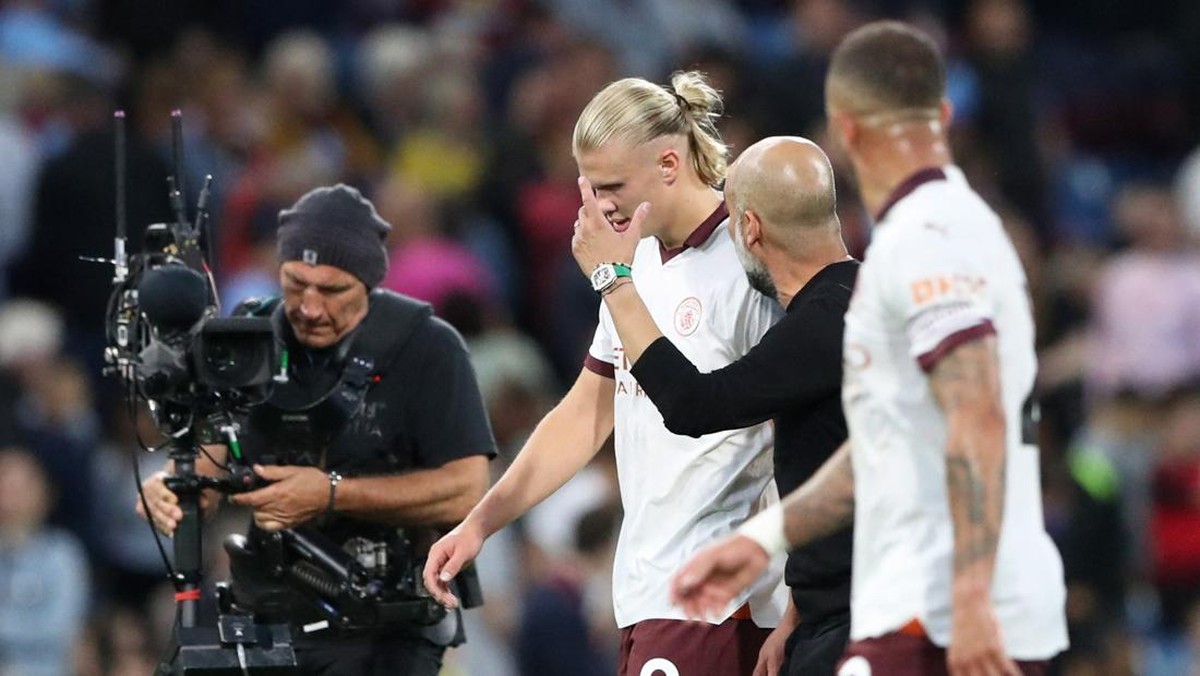 Erling Haaland kena omel Pep Guardiola. (Foto: REUTERS/SCOTT HEPPELL)