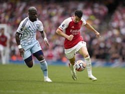 Aksi Ciamik Berujung Assist Wow dari Gabriel Martinelli