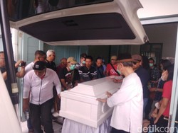 Anak-Kolega Mengenang Djoko Pekik Sang Pelukis