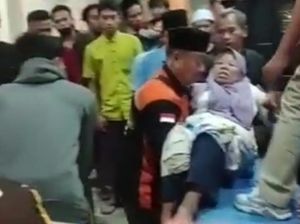 Satu Orang Tewas Saat Truk Rombongan Ibu Pengajian Kecelakaan di Pasuruan