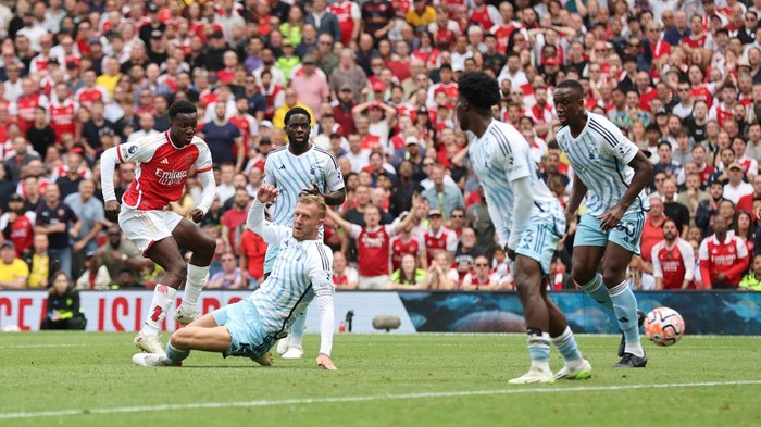 Soccer Football - Premier League - Arsenal v Nottingham Forest - Emirates Stadium, London, Britain - August 12, 2023 Arsenals Eddie Nketiah scores their first goal REUTERS/David Klein EDITORIAL USE ONLY. No use with unauthorized audio, video, data, fixture lists, club/league logos or live services. Online in-match use limited to 75 images, no video emulation. No use in betting, games or single club /league/player publications.  Please contact your account representative for further details.
