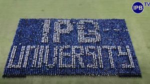 Momen Maba IPB Pecahkan Rekor Formasi 3D Tingkat Dunia