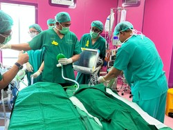 Recovery Bayi Kembar Siam Pasca Operasi Diperkirakan 2 Hari