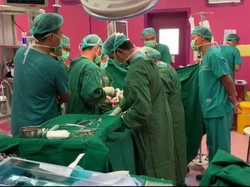 Operasi di RSSA Malang Berjalan Sukses, Bayi Kembar Siam Berhasil Dipisahkan