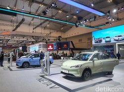 Pertanyaan Ahok: Mobil Listrik Green, tapi PLTU Batu Bara?