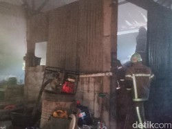 Gudang Pabrik Tahu di Desa Mandong Trucuk Klaten Terbakar!