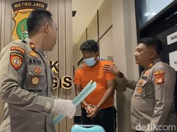 Anak Bunuh Ibu-Bacok Ayah di Depok Menyesal: Saya Tak Bisa Bendung Emosi