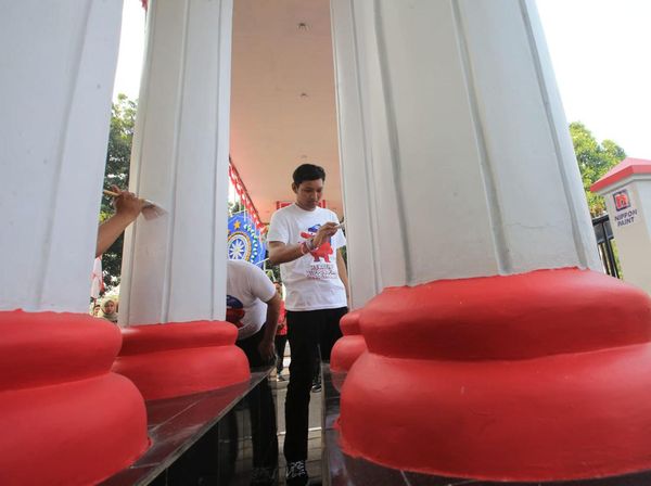 Semarak Sambut Kemerdekaan RI dalam Gapura Merah Putih