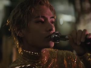 Lirik Lagu V BTS Love Me Again dan Terjemahannya dalam Bahasa Indonesia Lirik Lagu V BTS Love Me Again dan Terjemahannya dalam Bahasa Indonesia
