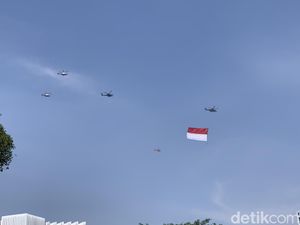 Atraksi Flypass Jet Tempur TNI AU Warnai Geladi Kotor Upacara HUT Ke-78 RI