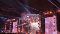 Gambaran Meriahnya Konser Dewa 19 di GBK Semalam