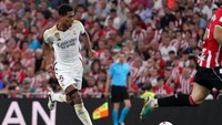 Jude Bellingham sudah dikaitkan dengan Liverpool sejak musim lalu. Sang gelandang tengah akhirnya berlabuh ke Bernabeu, Real Madrid! (AFP)