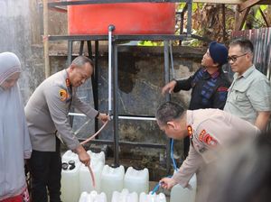 Kapolrestabes Makassar Pimpin Baksos Pengabdian 28 Tahun Akpol 95 di Tallo Kapolrestabes Makassar Pimpin Baksos Pengabdian 28 Tahun Akpol 95 di Tallo