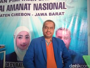 Eks Ketua PAN Cirebon Ungkap Kejanggalan soal Pemecatannya Eks Ketua PAN Cirebon Ungkap Kejanggalan soal Pemecatannya