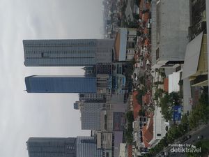 Menikmati Sensasi Arsitektur Kolonial di Old City Surabaya