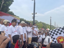 Muzani hingga Riza Patria Hadiri Jalan Sehat Bareng Relawan SATRIA