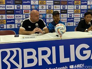 Bojan Hodak Bicara Peluang Beckham-Robi Darwis Main Melawan Persija Bojan Hodak Bicara Peluang Beckham-Robi Darwis Main Melawan Persija