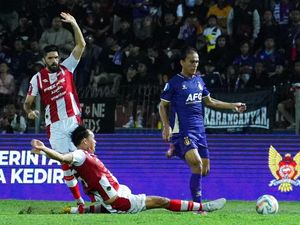 Persik Kalahkan Persis 2-0, Pelatih Marcelo Rospide Salut Mental Pemain