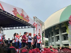 Plt Walkot Bekasi Izinkan Relawan Ganjar Olahraga di Halaman Stadion Patriot