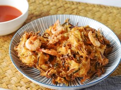3 Resep Bakwan Udang Renyah Gurih Untuk Lauk Gorengan atau Camilan