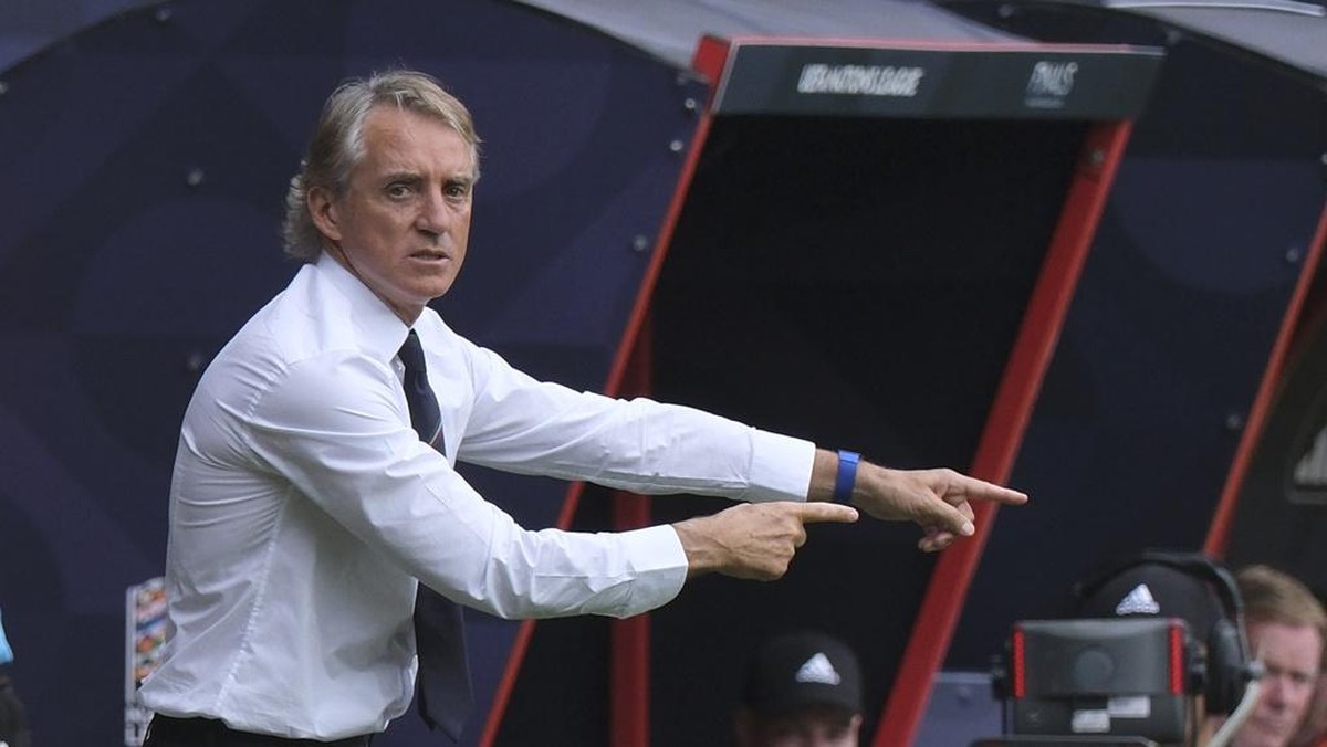 Roberto Mancini tinggalkan Timnas Italia. (AP/Patrick Post)