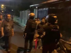 Hendak Tawuran Pakai Sajam, 7 Remaja di Medan Ditangkap Polisi Hendak Tawuran Pakai Sajam, 7 Remaja di Medan Ditangkap Polisi