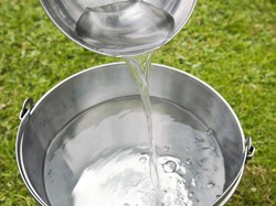 Hukum Bersuci Pakai Air di Wadah Besi yang Terkena Panas Matahari