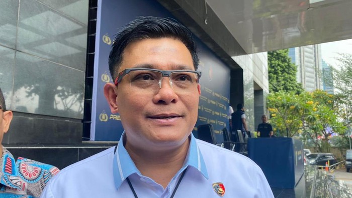 Dirkrimsus Polda Metro Jaya Komisaris Besar Ade Safri Simanjuntak (Wildan-detikcom) Dirkrimsus Polda Metro Jaya Komisaris Besar Ade Safri Simanjuntak (Wildan-detikcom)