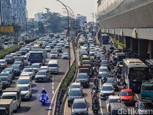 Jakarta Macet Bikin Rugi Rp 65 T/Tahun