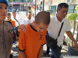 Maling Berkedok Petugas Bansos Ditangkap di Cilacap! Ini Tampangnya Maling Berkedok Petugas Bansos Ditangkap di Cilacap! Ini Tampangnya