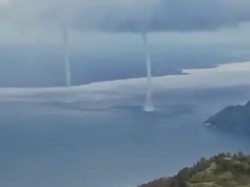 Kemunculan 2 Angin Puting Beliung di Perairan Danau Toba karena Cuaca Labil