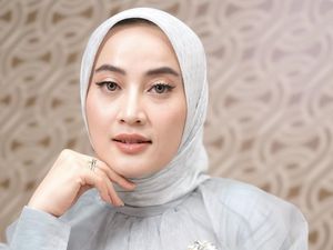 3 Ide Padu Padan Warna Baju dan Hijab untuk Gaya Casual Hingga Formal 3 Ide Padu Padan Warna Baju dan Hijab untuk Gaya Casual Hingga Formal