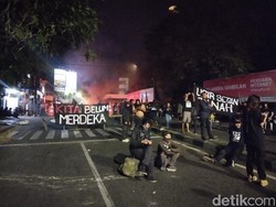 Warga Dago Elos Turun ke Jalan, Arus Lalu Lintas Dialihkan