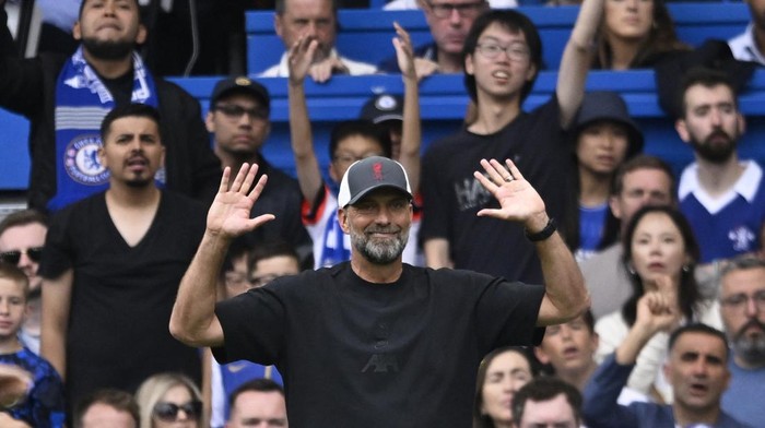 Soccer Football - Premier League - Chelsea v Liverpool - Stamford Bridge, London, Britain - August 13, 2023 Liverpool manager Juergen Klopp reacts REUTERS/Tony Obrien EDITORIAL USE ONLY. No use with unauthorized audio, video, data, fixture lists, club/league logos or live services. Online in-match use limited to 75 images, no video emulation. No use in betting, games or single club /league/player publications.  Please contact your account representative for further details.