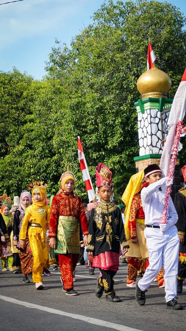 Karnaval 17 Agustus/Foto: id.pinterest.com/Ureng Tuha Karnaval 17 Agustus/Foto: id.pinterest.com/Ureng Tuha