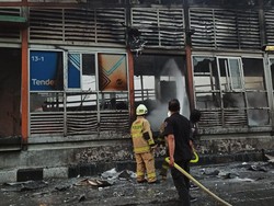 Kebakaran di Halte Transjakarta Tendean Padam