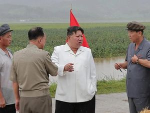 Badai Khanun Picu Kerusakan di Korut, Kim Jong Un Marahi Pejabat!