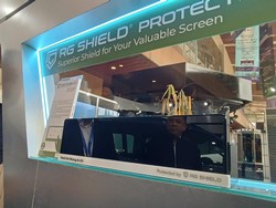 Punya Head Unit Layar Sentuh di Mobil? Ini Cara Merawatnya Biar Nggak Baret