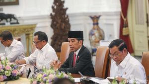 Momen Jokowi Gelar Rapat Terbatas Bahas Polusi Udara Jabodetabek