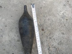 Sebuah Mortir Ditemukan Saat Perbaikan Plengsengan Sungai di Surabaya