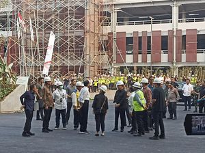 Ditemani Menteri PUPR-Menlu, Jokowi Tinjau Renovasi JCC Jelang KTT ASEAN Ditemani Menteri PUPR-Menlu, Jokowi Tinjau Renovasi JCC Jelang KTT ASEAN