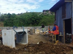 Proyek Rumah Adat Bola Soba Molor gegara Suplai Kayu Ulin Terhambat Cuaca