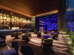 CRUZ, Lounge Terkeren Berlabuh di Vasa Hotel Surabaya