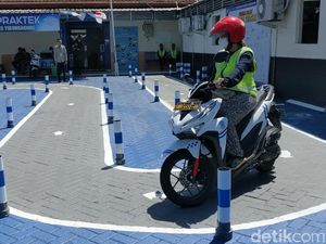 Polda Metro: 90 Persen Pemohon Lolos Uji SIM di Lintasan S Polda Metro: 90 Persen Pemohon Lolos Uji SIM di Lintasan S