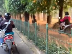 Duh! Pemotor Lindas Taman di Lenteng Agung Jaksel demi Hindari Macet