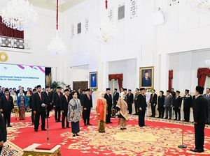 Tiga Begawan Budaya Ini Diberi Gelar Tanda Kehormatan oleh Presiden Jokowi Tiga Begawan Budaya Ini Diberi Gelar Tanda Kehormatan oleh Presiden Jokowi