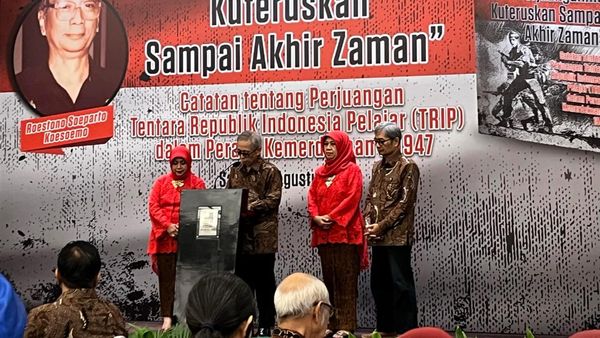 Buku Catatan Perjuangan Tentara Republik Indonesia Pelajar (TRIP) Diluncurkan